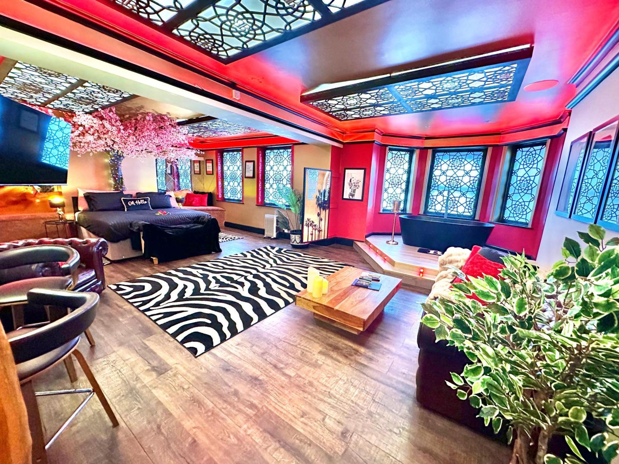 Appartamento Beyond - Romantic Basement - Close To - With Parking Bournemouth